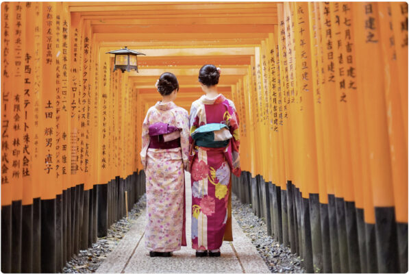 fushimi inari helligdommen kyoto 800px shuiro