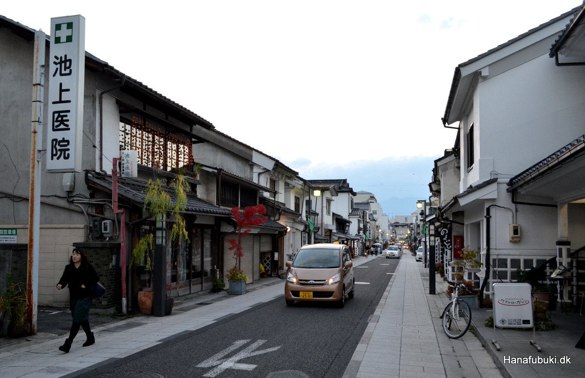 Nakamachidori-gaden
