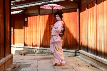 Ishibei_koji_geisha