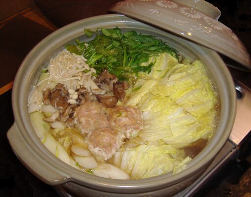 Nabe gryderet med hakusai