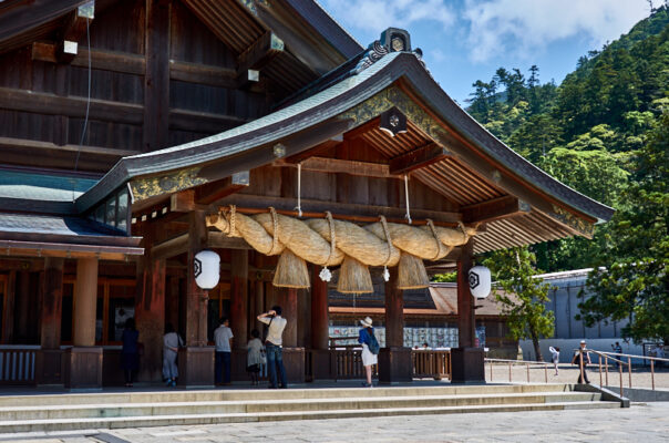 Izumo Taisha-helligdommen shide papirstrimler