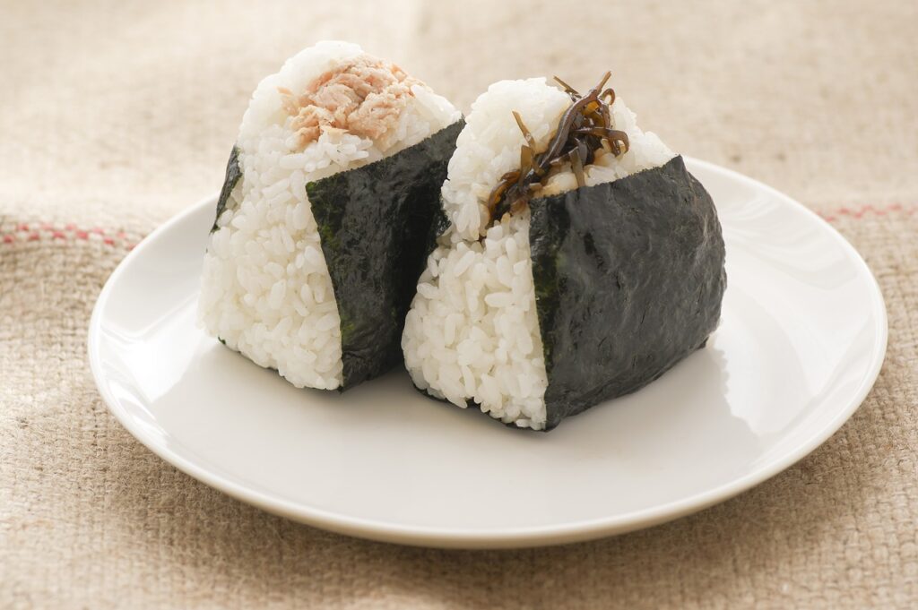 Onigiri-risboller