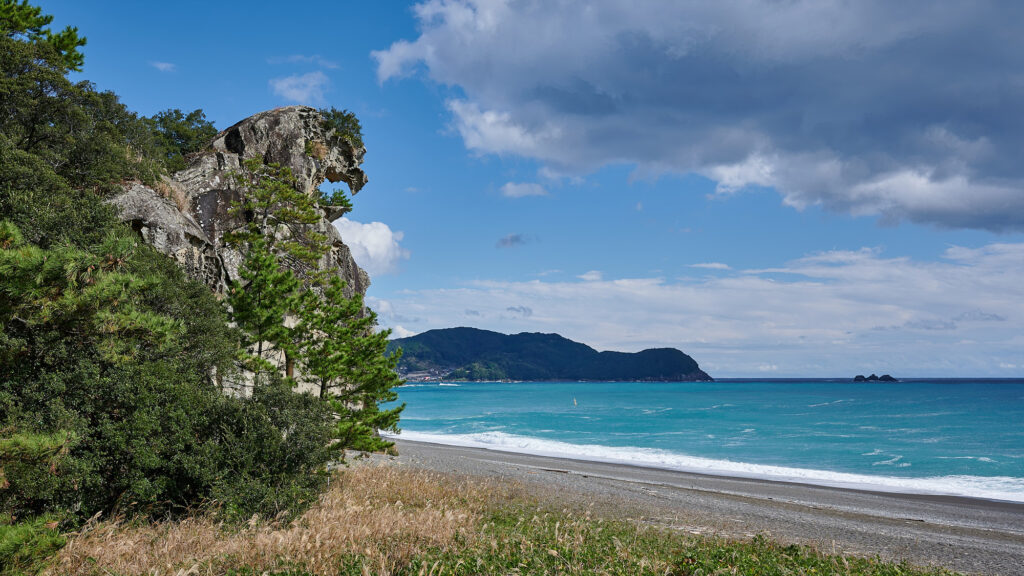shishiwa_løveklippen kumano stranden