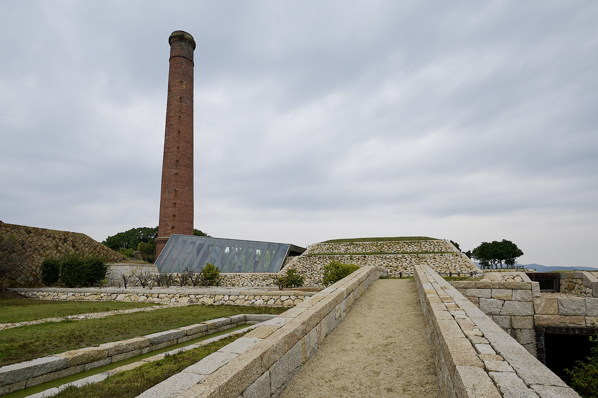 Inujima Seirensho kunstmuseet (1)