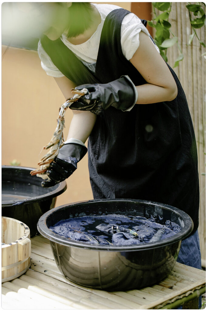 shibori indfarvningsteknik japansk
