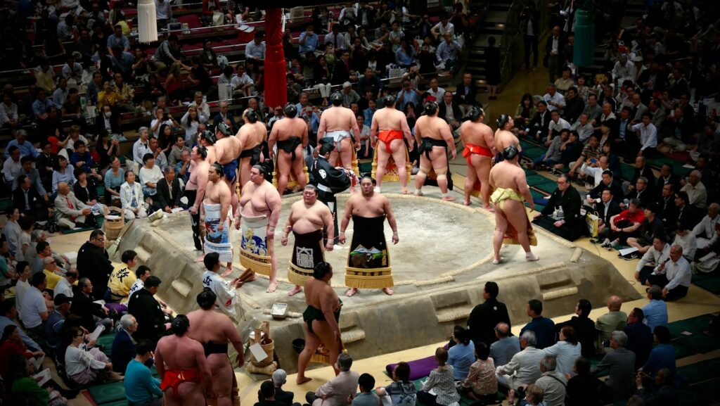sumo - åbningsceremoni alessio-roversi-PzymuZ-Olbw-unsplash (1)