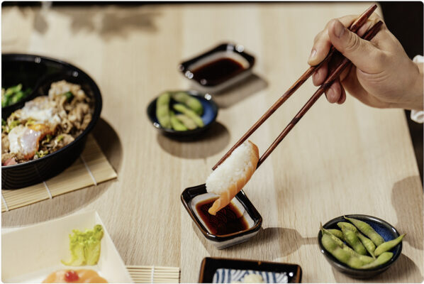 sushi japansk spisepinde nigiri 1200px