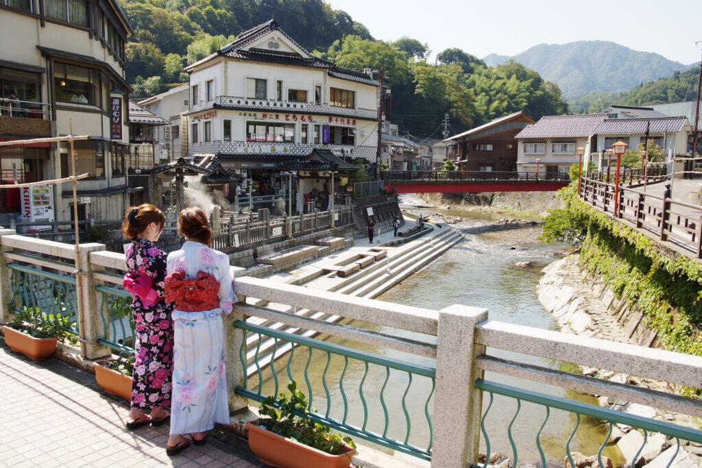 Yumura Onsen ryokan yukata