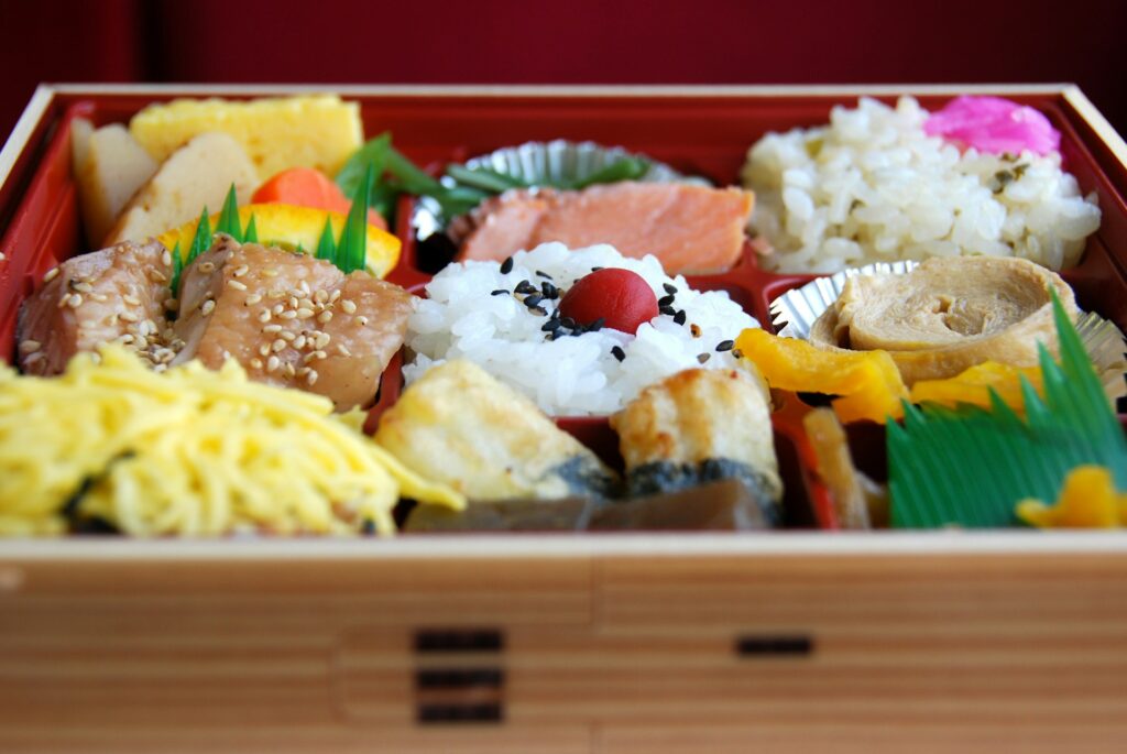 henry-lim_bento_ekiben_japansk_madpakke