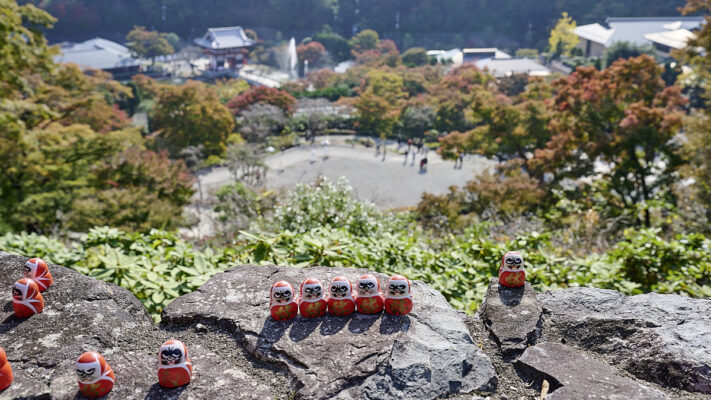 katsuoji-templet osaka_daruma-dukker