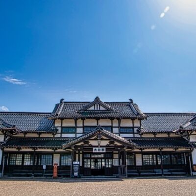 nedlagte Taisha stationsbygning i Izumo (3)