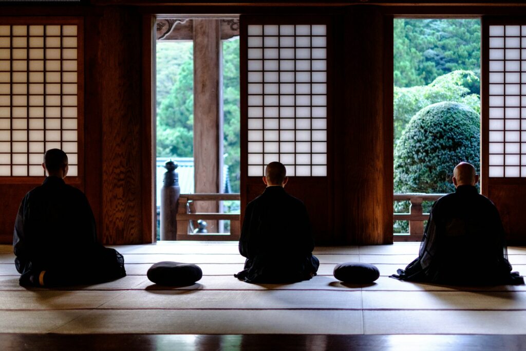 hidefumi-ohmichi-shukubo-munke-zenunsplash 