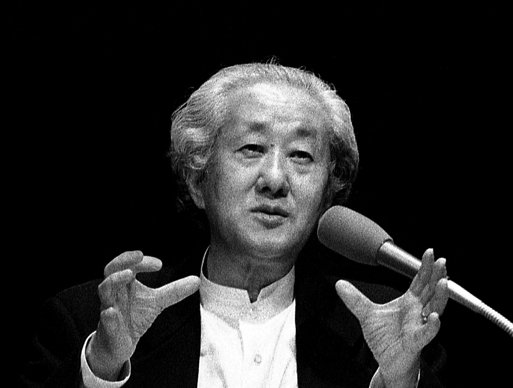 Portræt af arkitekten Arata Isozaki